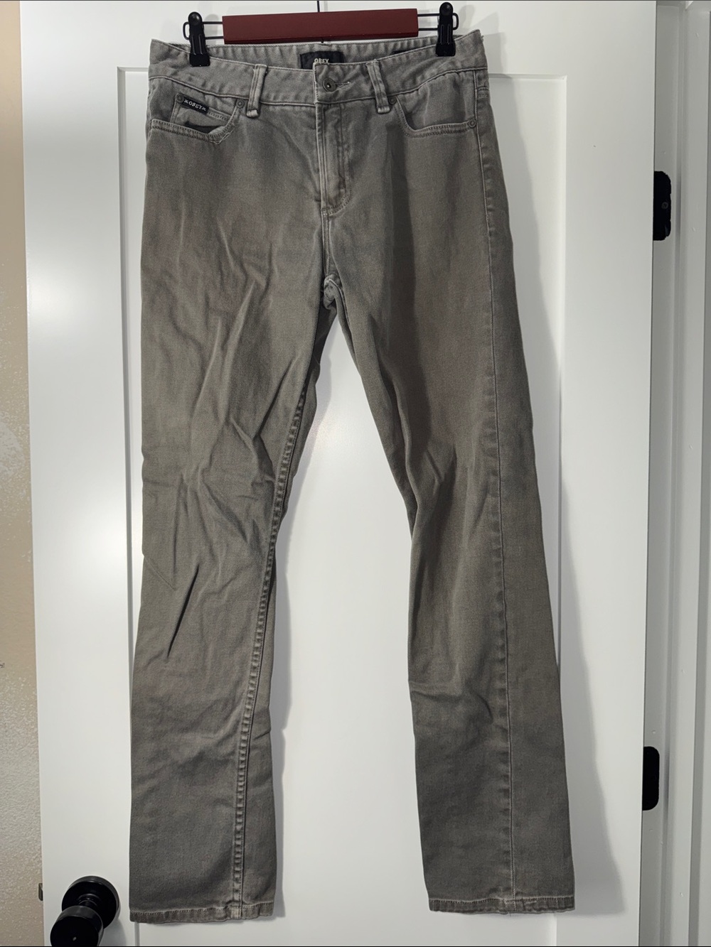 Obey Women’s  Tight Stretch Straight Gray Jeans Sz 30